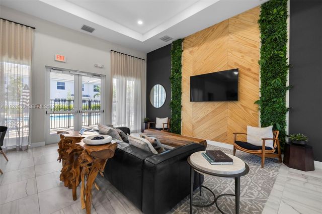 17042 SW 1st Street, Pembroke Pines, FL 33027