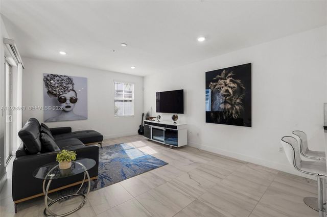 17042 SW 1st Street, Pembroke Pines, FL 33027
