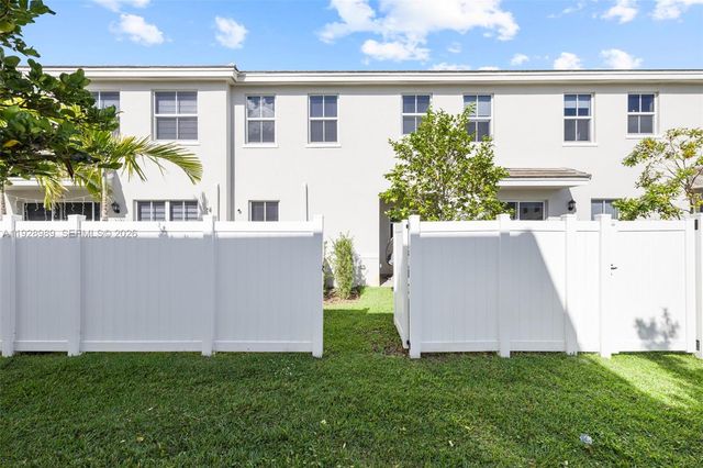 17042 SW 1st Street, Pembroke Pines, FL 33027