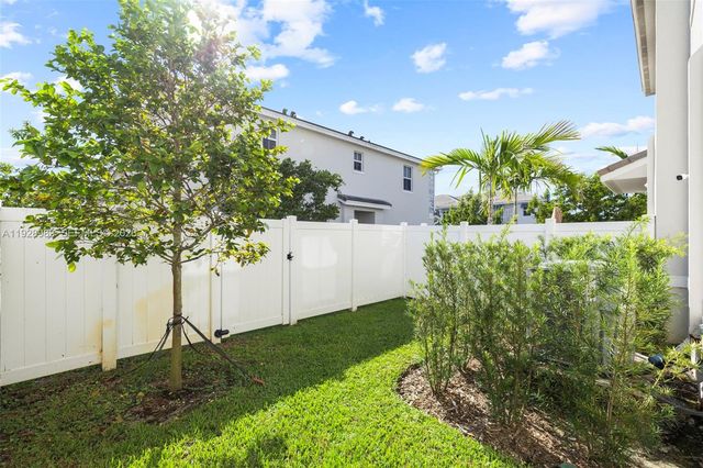 17042 SW 1st Street, Pembroke Pines, FL 33027