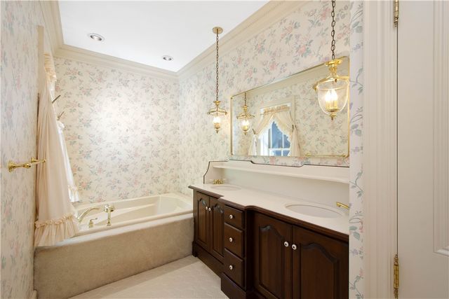571 West McMurray, North Strabane, PA 15317