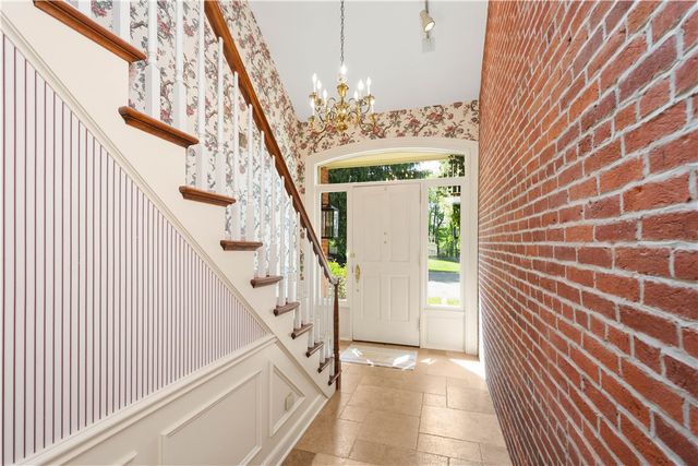 571 West McMurray, North Strabane, PA 15317