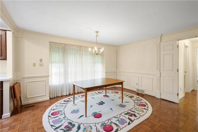571 West McMurray, North Strabane, PA 15317
