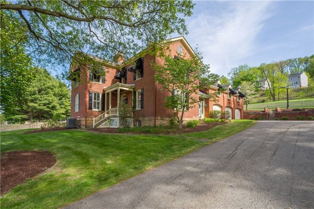 571 West McMurray, North Strabane, PA 15317