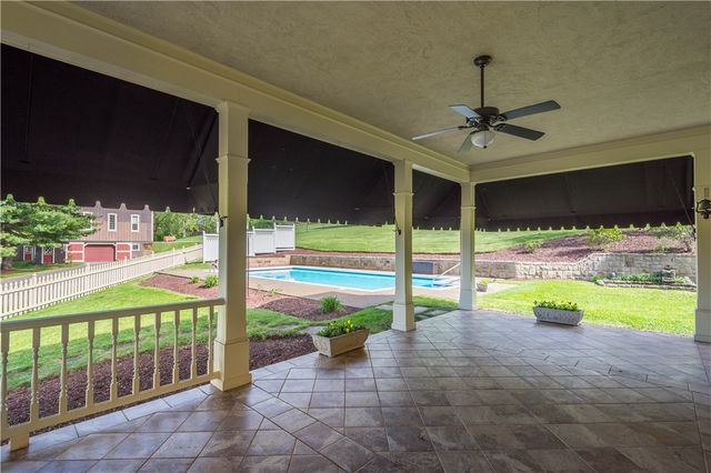 571 West McMurray, North Strabane, PA 15317