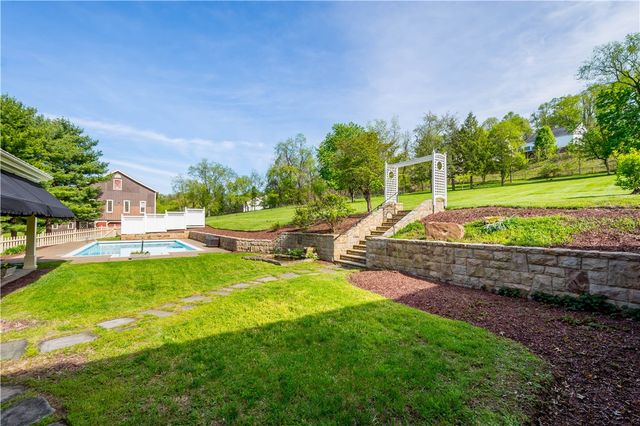571 West McMurray, North Strabane, PA 15317