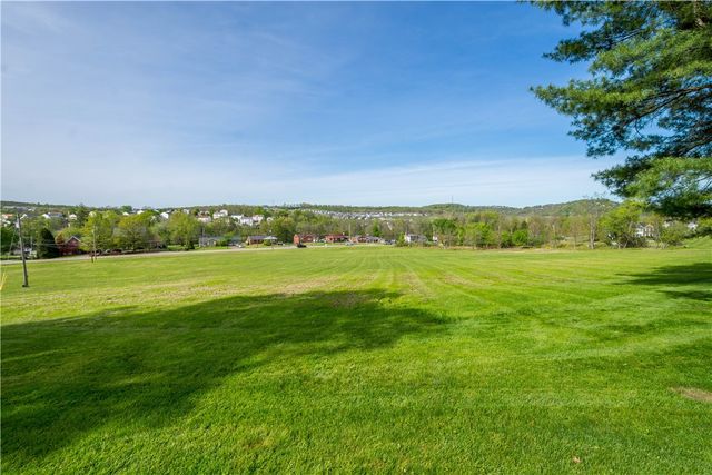 571 West McMurray, North Strabane, PA 15317
