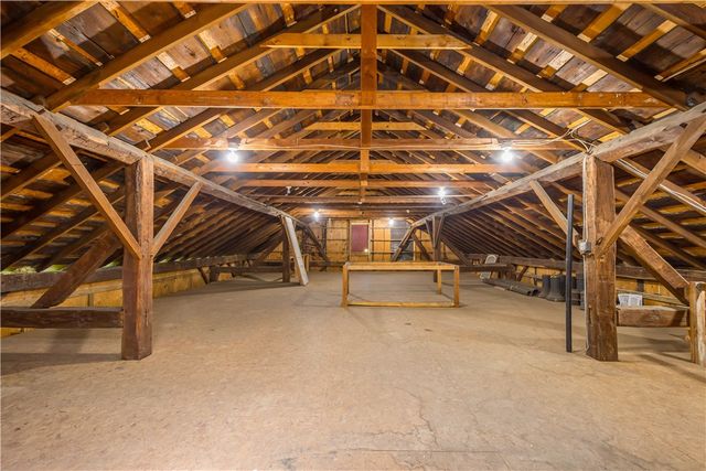 571 West McMurray, North Strabane, PA 15317