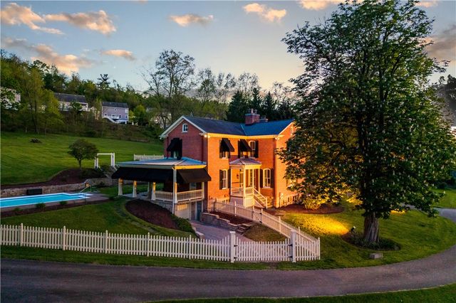 571 West McMurray, North Strabane, PA 15317