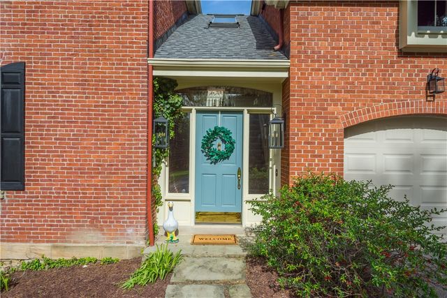 571 West McMurray, North Strabane, PA 15317