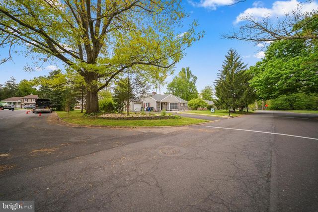 3119 MANOR RD, Huntingdon Valley, PA 19006