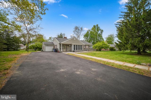 3119 MANOR RD, Huntingdon Valley, PA 19006