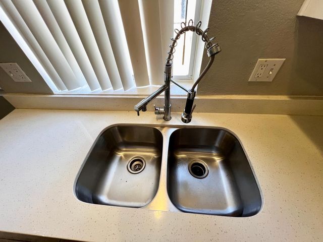 1631 N Garrett Drive, Chandler, AZ 85225