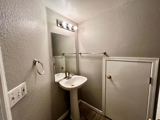 1631 N Garrett Drive, Chandler, AZ 85225