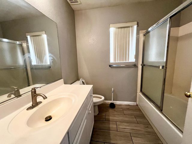 1631 N Garrett Drive, Chandler, AZ 85225