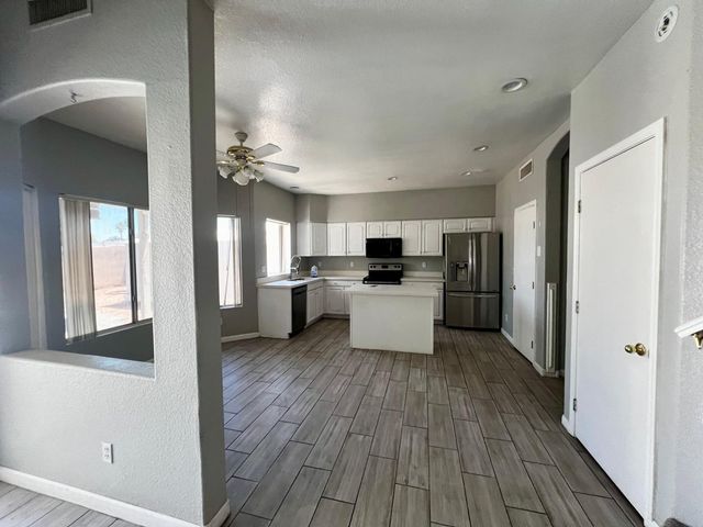 1631 N Garrett Drive, Chandler, AZ 85225