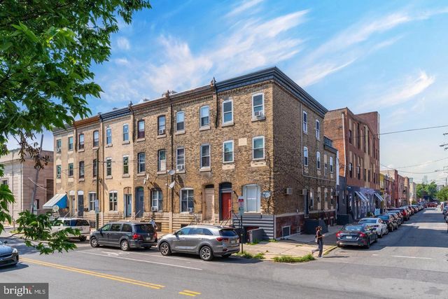 1327 SNYDER AVE, Philadelphia, PA 19148