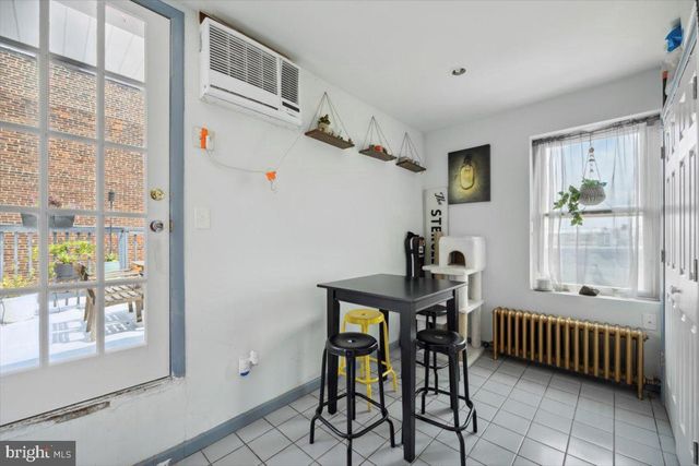 1327 SNYDER AVE, Philadelphia, PA 19148