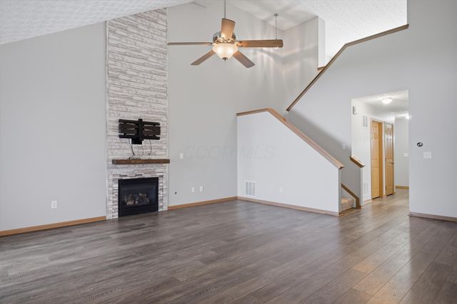 5537 Mossy Creek Drive, Dublin, OH 43016