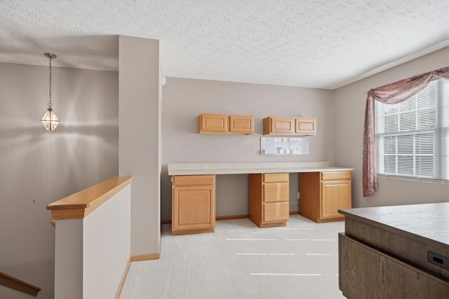 5537 Mossy Creek Drive, Dublin, OH 43016