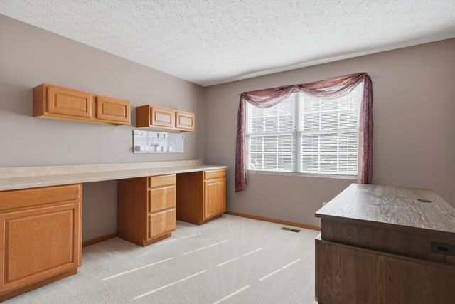 5537 Mossy Creek Drive, Dublin, OH 43016