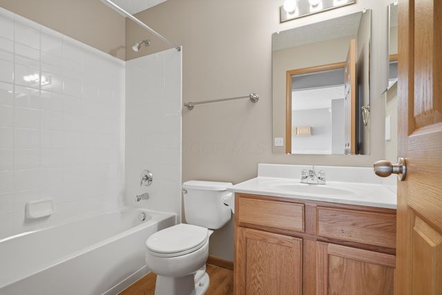 5537 Mossy Creek Drive, Dublin, OH 43016