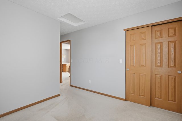 5537 Mossy Creek Drive, Dublin, OH 43016