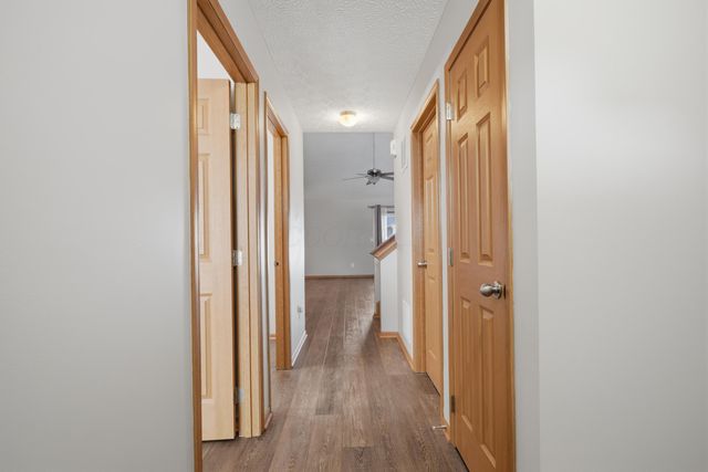 5537 Mossy Creek Drive, Dublin, OH 43016