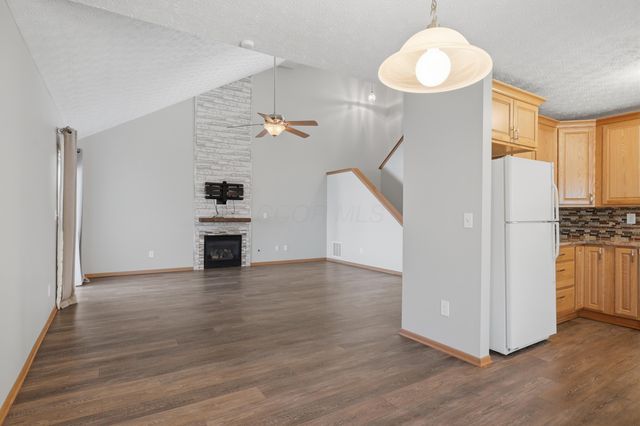 5537 Mossy Creek Drive, Dublin, OH 43016