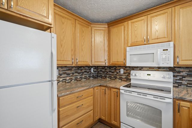 5537 Mossy Creek Drive, Dublin, OH 43016