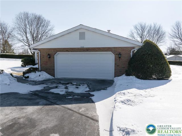 322 Walnut Drive, Lehigh Twp, PA 18067
