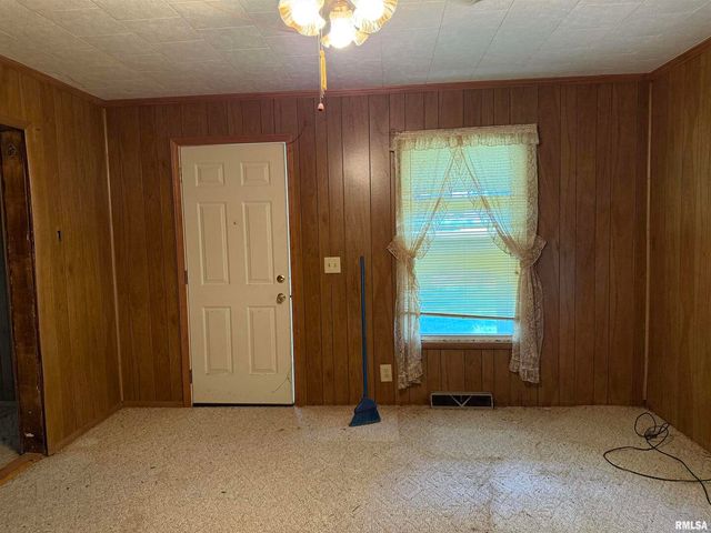 967 N Bunker Street, Equality, IL 62934