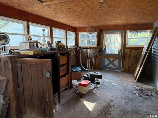 967 N Bunker Street, Equality, IL 62934