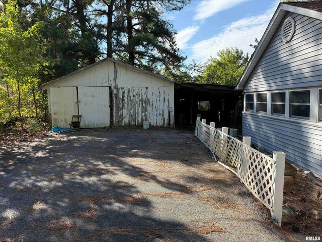 967 N Bunker Street, Equality, IL 62934