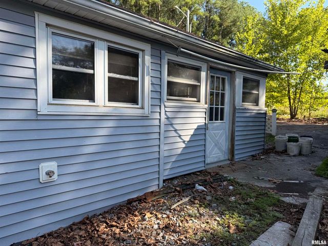 967 N Bunker Street, Equality, IL 62934