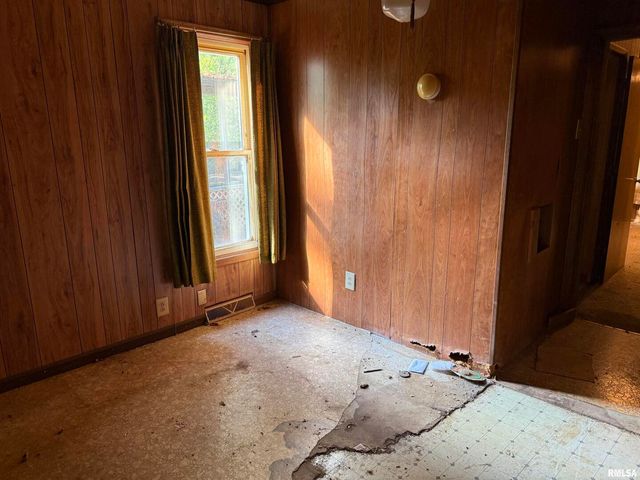 967 N Bunker Street, Equality, IL 62934