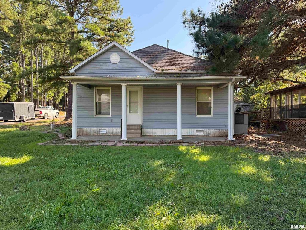 967 N Bunker Street, Equality, IL 62934