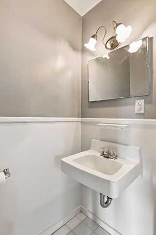 180 Glendale Rd, Hampden, MA 01036