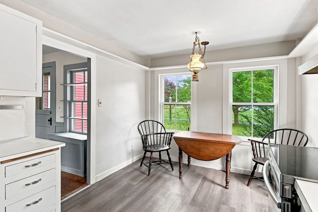 180 Glendale Rd, Hampden, MA 01036