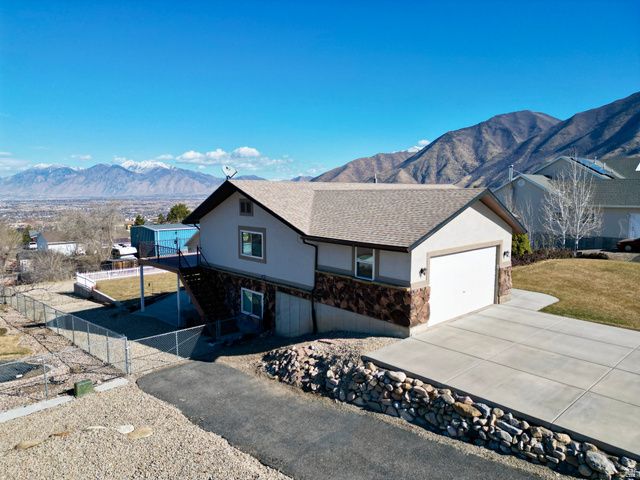 569 E PARK DR, Elk Ridge, UT 84651