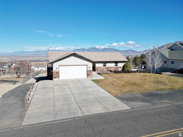 569 E PARK DR, Elk Ridge, UT 84651