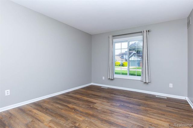 15332 Ashley Court, Macomb, MI 48044