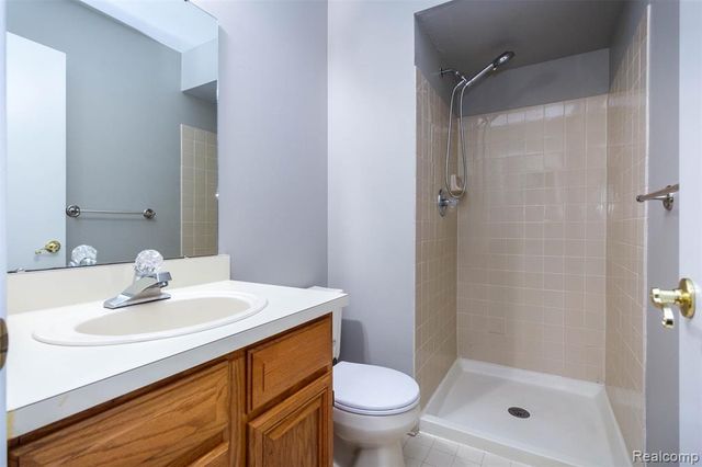 15332 Ashley Court, Macomb, MI 48044