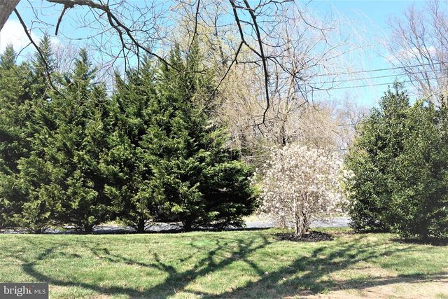 6606 PYLE RD, Bethesda, MD 20817