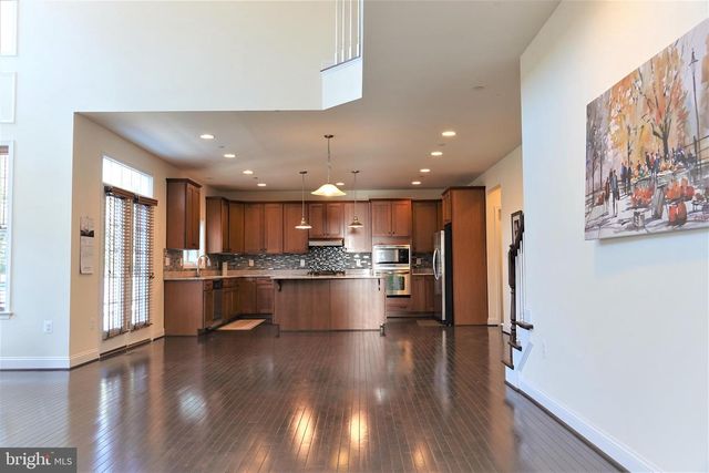 6606 PYLE RD, Bethesda, MD 20817