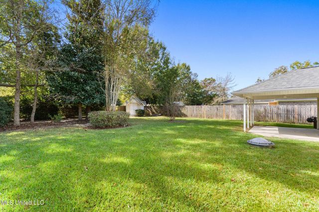 8905 Spring Avenue, Ocean Springs, MS 39564