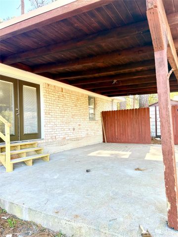 114 Skyview Drive, Livingston, TX 77351