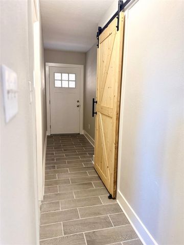 114 Skyview Drive, Livingston, TX 77351