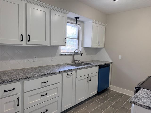 114 Skyview Drive, Livingston, TX 77351