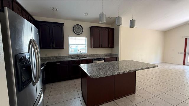 979 HACIENDA CIRCLE, Kissimmee, FL 34741